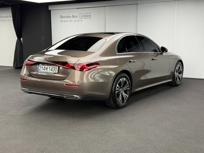 MERCEDES-BENZ E-CLASS - 5