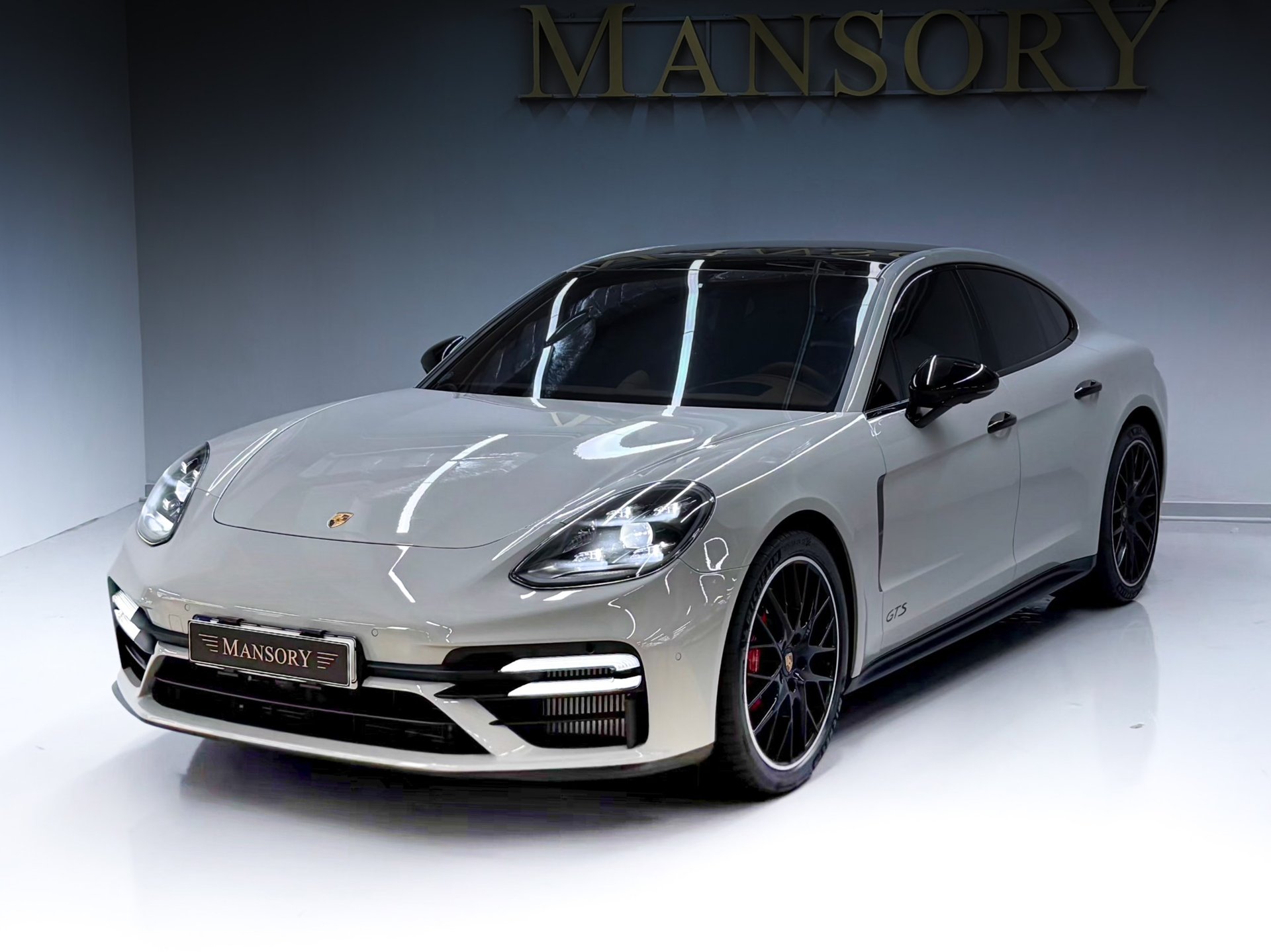2021 Porsche PANAMERA 照片 1