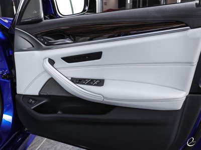 2018 BMW M5 — миниатюра 65