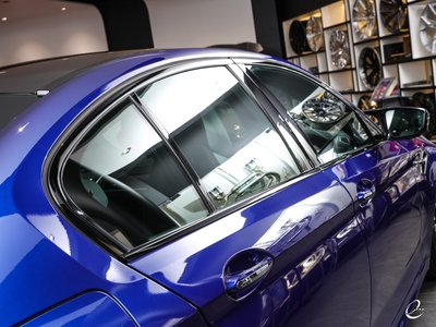 2018 BMW M5 — миниатюра 51