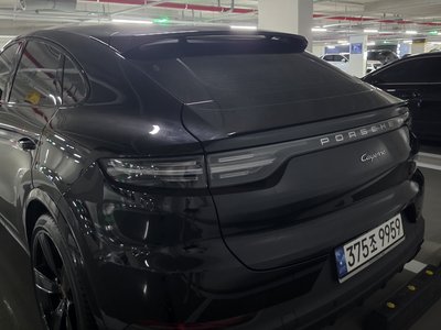 2022 Porsche CAYENNE 照片 3