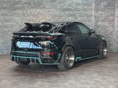 LAMBORGHINI URUS - 2