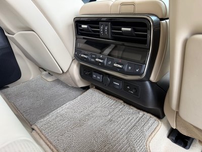 صورة مصغرة 33 لـ 2024 Toyota LAND CRUISER 300
