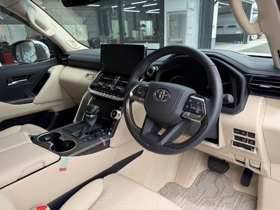 صورة مصغرة 19 لـ 2024 Toyota LAND CRUISER 300