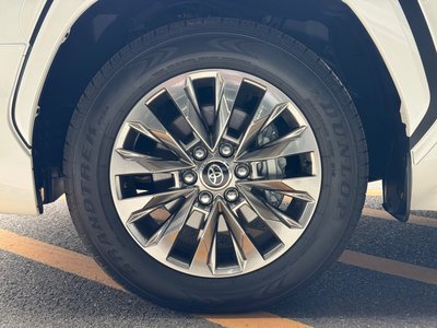 صورة مصغرة 18 لـ 2024 Toyota LAND CRUISER 300