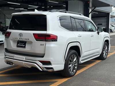 صورة مصغرة 12 لـ 2024 Toyota LAND CRUISER 300