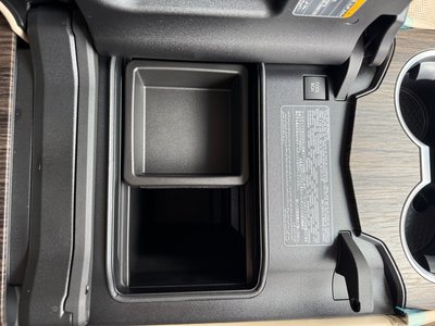 صورة مصغرة 28 لـ 2024 Toyota LAND CRUISER 300