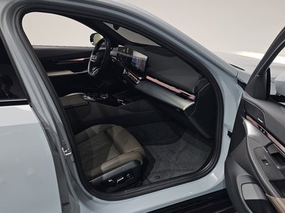 صورة مصغرة 17 لـ 2024 BMW 5 SERIES