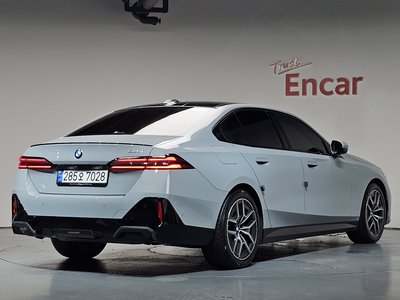 2024 BMW 5 SERIES 照片 3