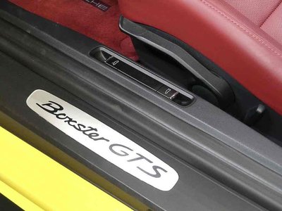 2024 Porsche 718 thumbnail 14