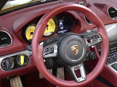 2024 Porsche 718 thumbnail 12