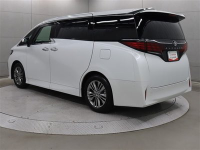 TOYOTA ALPHARD - 4