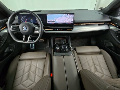 BMW 5 SERIES - 4