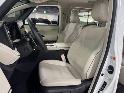 صورة 4 لـ 2025 Lexus LM