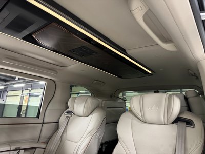 2025 Lexus LM 缩略图 12