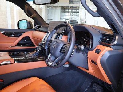 LEXUS LX - 9