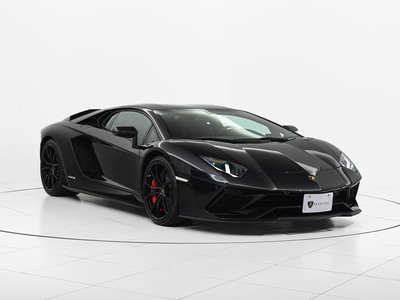 LAMBORGHINI AVENTADOR - 2