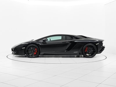 LAMBORGHINI AVENTADOR - 6