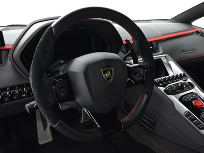 2019 Lamborghini AVENTADOR — миниатюра 17
