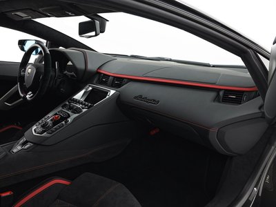 2019 Lamborghini AVENTADOR — миниатюра 15