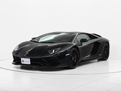 LAMBORGHINI AVENTADOR - 4