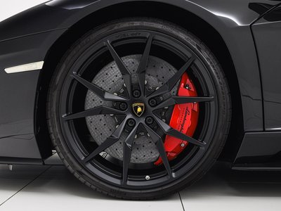 2019 Lamborghini AVENTADOR — миниатюра 27