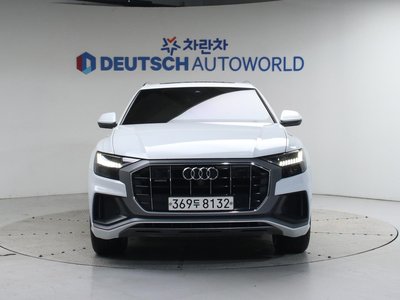 AUDI Q8 - 2