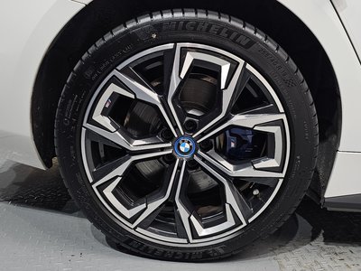 BMW I4 - 8