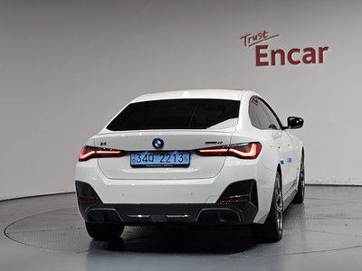 BMW I4 - 4