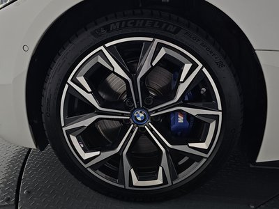 BMW I4 - 6