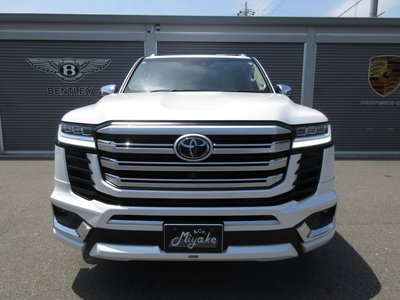 TOYOTA LAND CRUISER 300 - 2