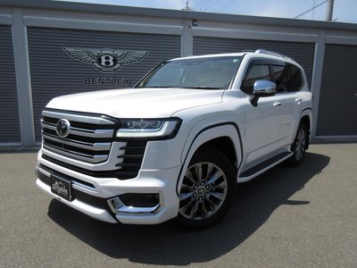 TOYOTA LAND CRUISER 300 - 1