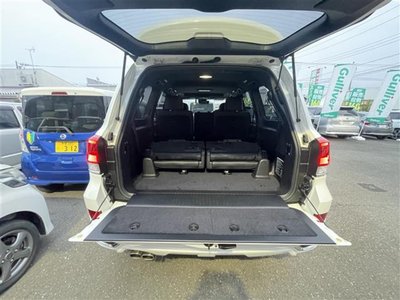 TOYOTA LAND CRUISER 200 - 8