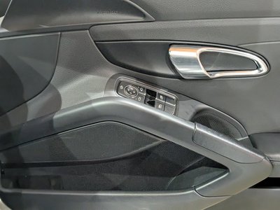 2015 Porsche BOXSTER thumbnail 33