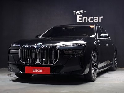 BMW I7 - 1