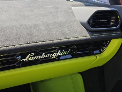 2023 Lamborghini HURACAN — миниатюра 18