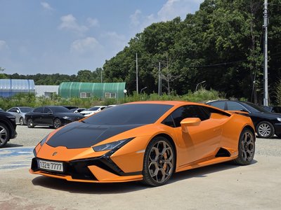 صورة 4 لـ 2023 Lamborghini HURACAN