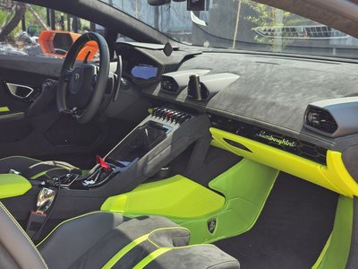 2023 Lamborghini HURACAN — миниатюра 16