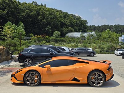 صورة 5 لـ 2023 Lamborghini HURACAN