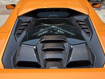 صورة 8 لـ 2023 Lamborghini HURACAN