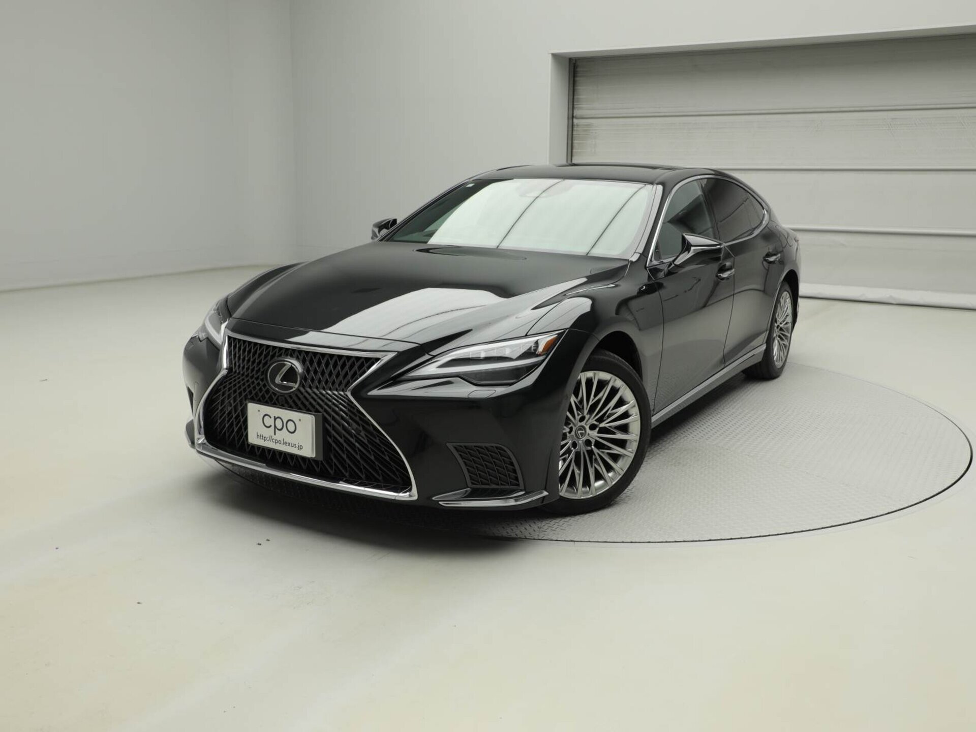 LEXUS LS - View 1