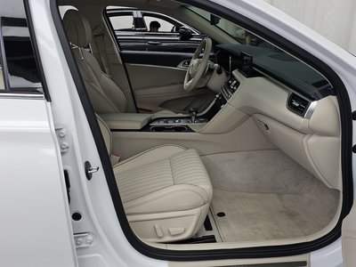 صورة مصغرة 11 لـ 2023 Genesis THE NEW G70