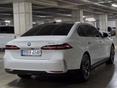 BMW 5 SERIES - 5