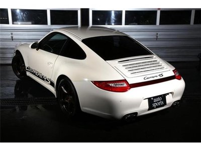 PORSCHE 911 - 8