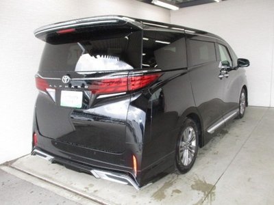 2025 Toyota ALPHARD — фото 5