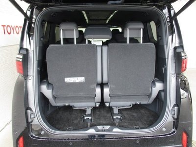 2025 Toyota ALPHARD — миниатюра 13