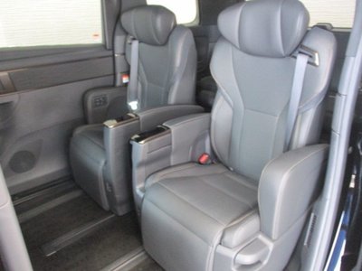 2025 Toyota ALPHARD — миниатюра 19