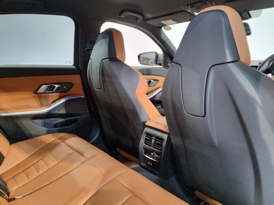 صورة مصغرة 25 لـ 2021 BMW 3 SERIES