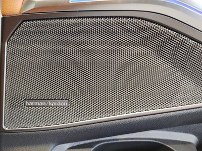 2021 BMW 3 SERIES photo 6