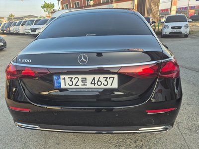 MERCEDES-BENZ E-CLASS - 3